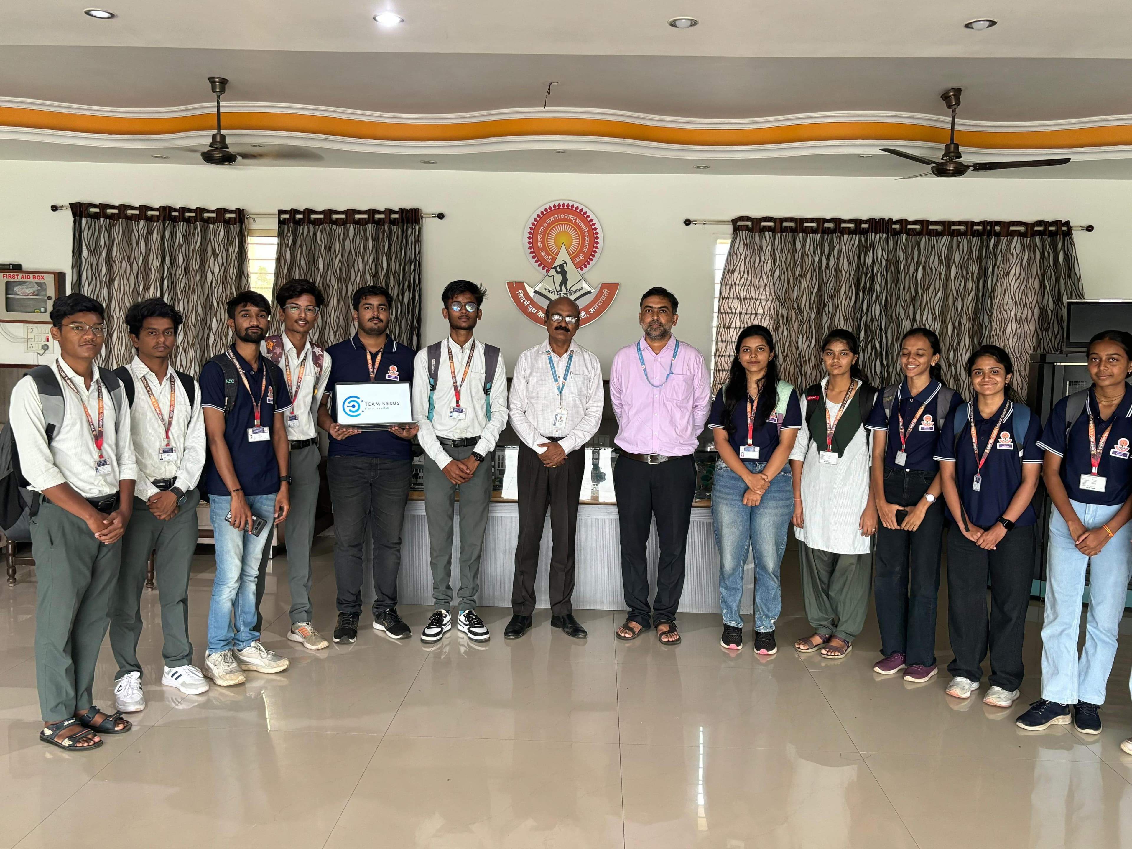 E-Cell team collaborating